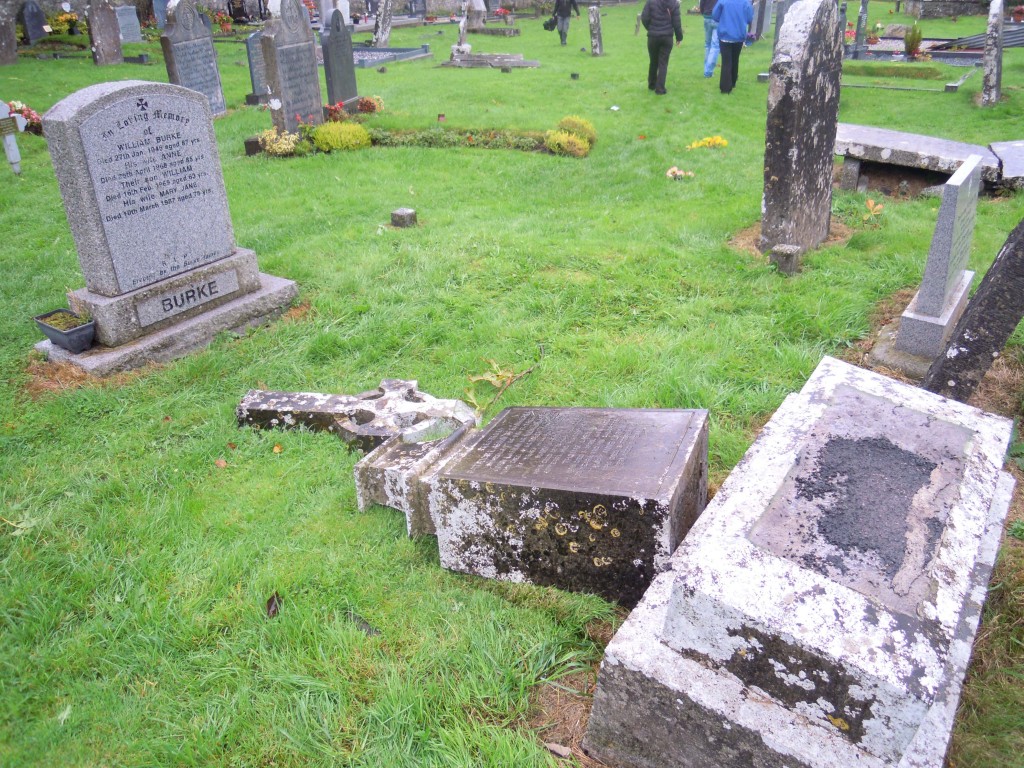 Larkin of Banagher and Kilmacshane headstone, Clonfert